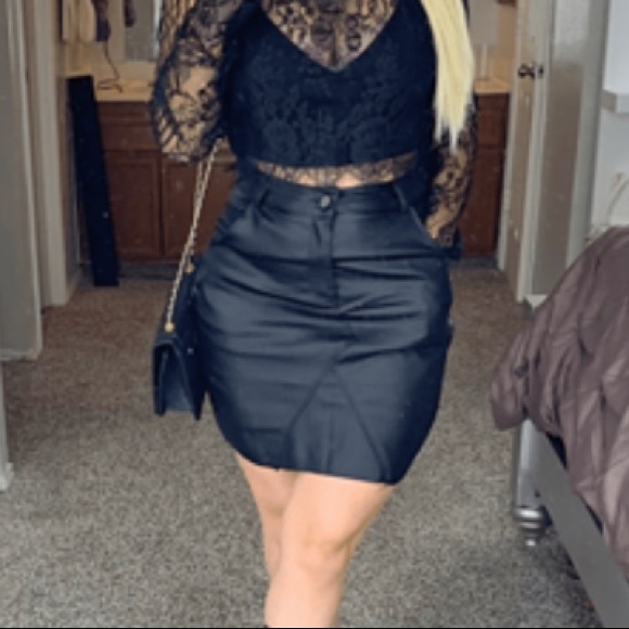 High Waisted Mini Bodycon PU Black Skirt - Picture 3 of 7